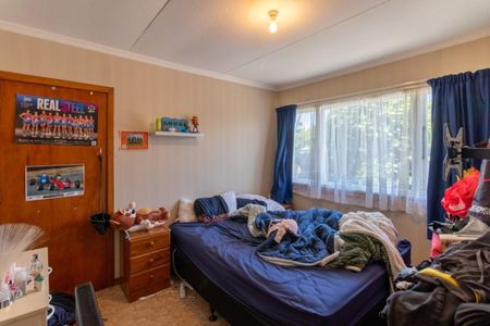 Discover comfortable family living - Photo 4