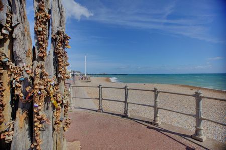 A 1 Bedroom Studio Flat Instruction to Let in St leonards On Sea - Photo 4