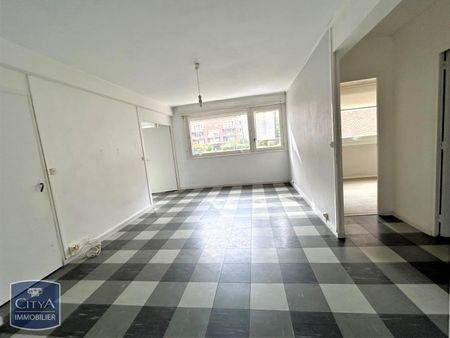 Location Appartement 4 pièces 70m² LILLE 59000 - Photo 3