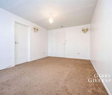 Oakcroft Close, Pinner, HA5 - Photo 1