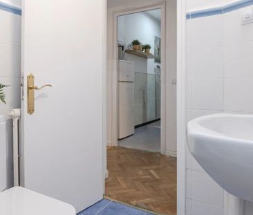Room in a shared 6-bedroom apartment for rent in Arapiles. - Foto 6