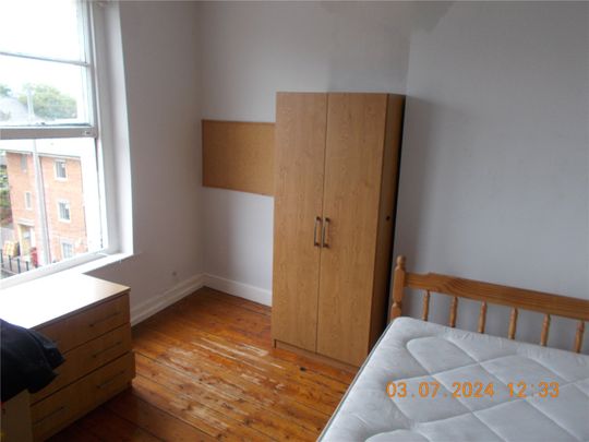 Student Properties to Let - Photo 1