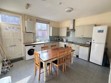 Langdale Terrace, Headingley, LS6 3DY, Leeds - Photo 5