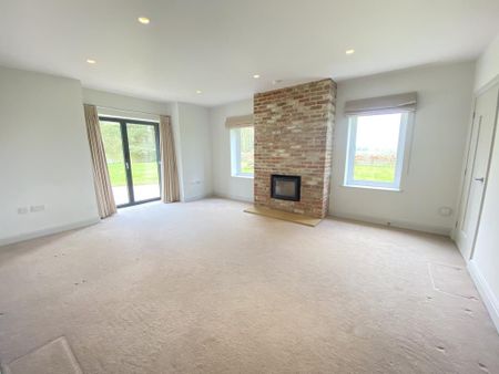 3 bedroom detached house to rent - Photo 5