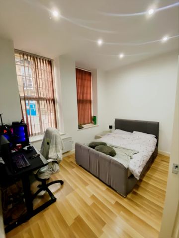 1 Bed 1 Bath - Photo 3