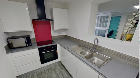 3 bedroom apartment to rent - Photo 3