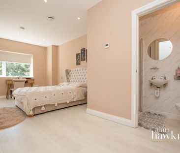 5 bedroom detached house to rent - Photo 5