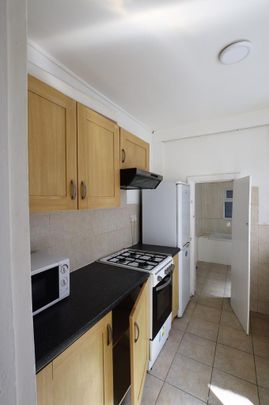 1 bedroom ground floor flat to rent - Photo 1