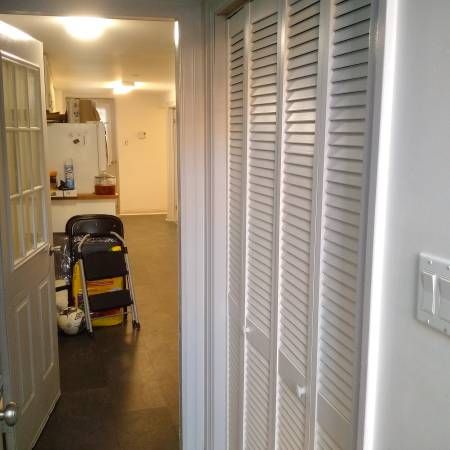 At St. Clair & Dufferin St. RENOVATED 1 Bedrm UN-Basement Like Apt. - Photo 1