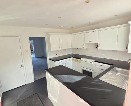 2 bedroom terraced house to rent - Photo 5