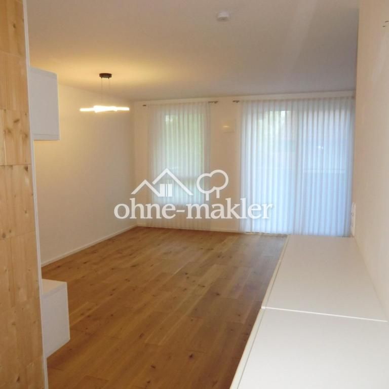 Wohnung sehr sonnig, großem Balkon - Photo 1