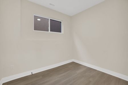 For Lease - 19 Lambton Avenue Unit# Bsmt, Toronto, Ontario - Photo 3