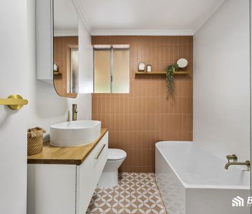 Stylishly Updated Two Bedroom Unit in Prime Ridgehaven Location! - Photo 1