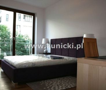 Warszawa, Śródmieście, Grzybowska - Photo 5