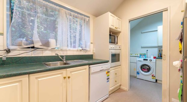 Low Maintenance on Talbot Street - Photo 1