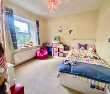 4 bedroom detached house to rent - Photo 4