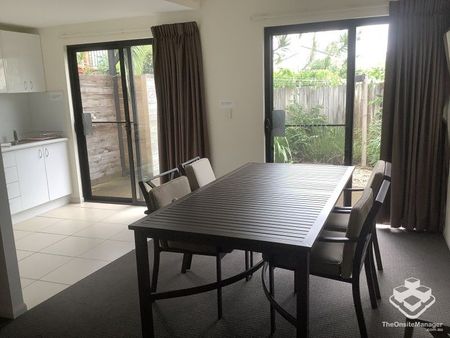 Self contained studio room in heart of Maroochydore - Photo 4