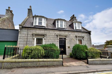 The Larches, 12A Queen Street, AB24 4EG, Aberdeen - Photo 3