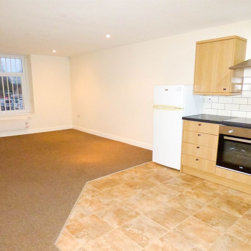 1 bed flat to rent in Front Street, Chester-Le-Street, DH3 - Photo 1