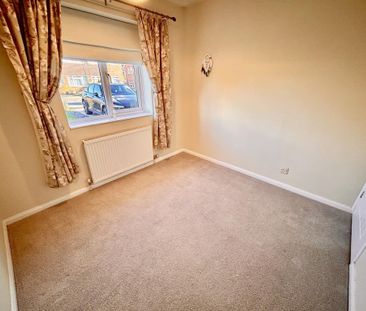 2 bedroom semi-detached bungalow to rent - Photo 6