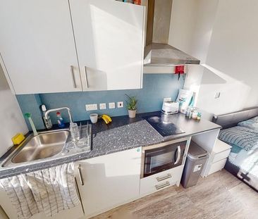 Studio to rent - Photo 1
