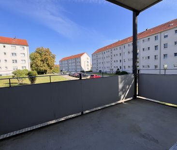 Renovierte 2-Zi.-Wohnung mit Balkon, im Erdgeschoss - Photo 4