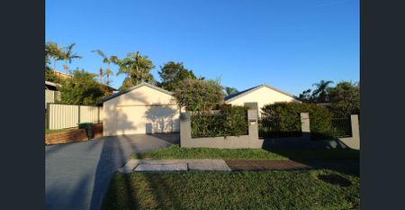 Modern Family Comfort in a Prime Wishart Location - Photo 3