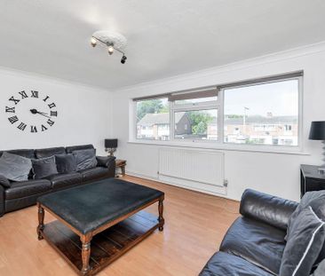 2 bedroom flat to rent - Photo 2