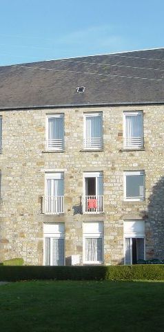 Location Appartement 2 pièces 38m² DOMFRONT EN POIRAIE 61700 - Photo 2