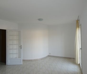 Location Appartement 1 pièce 24m² BEAUNE 21200 - Photo 1