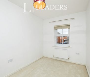 3 bedroom house to rent Thames Way, Hilton, Derby, Derbyshire, DE65 - Photo 2