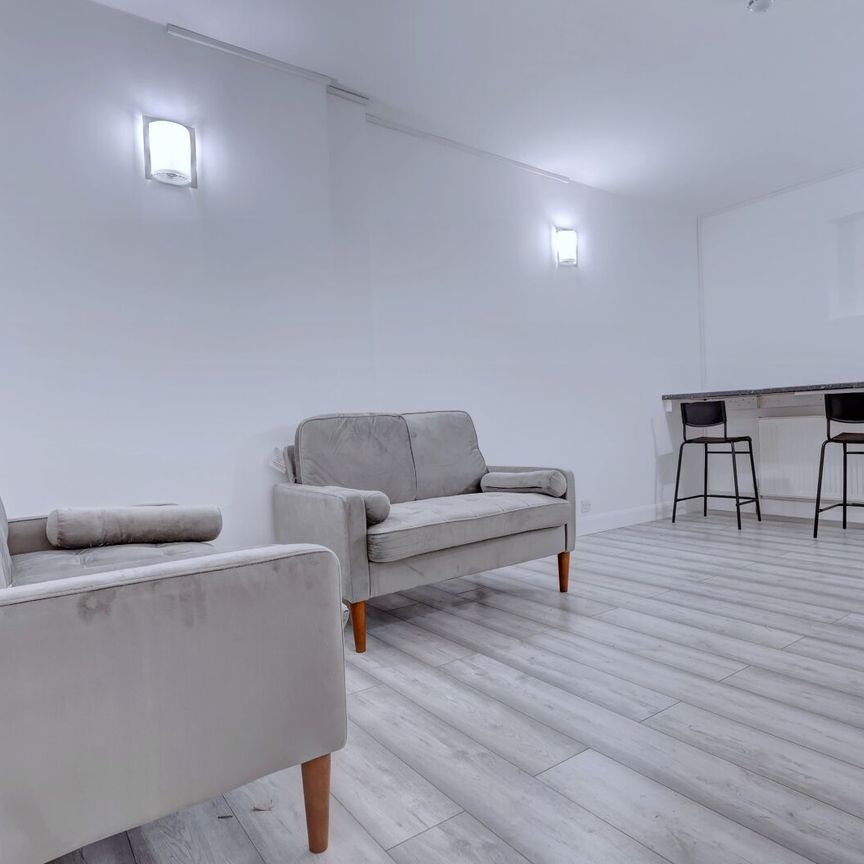 1 bedroom semi detached house to rent - Photo 1
