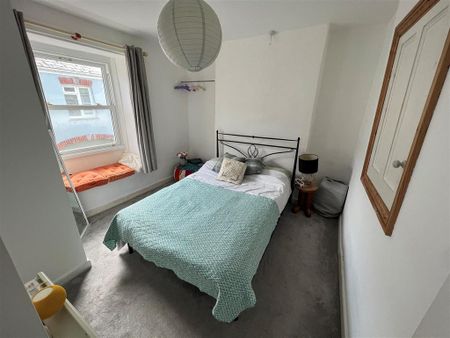 2 bedroom terraced house to rent - Photo 3