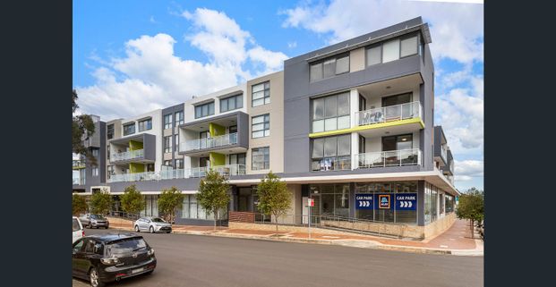 IMMACULATELY PRESENTED - Photo 1