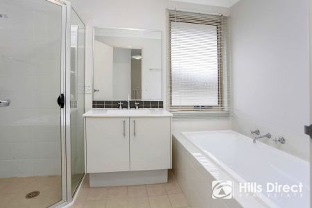 Lovely Townhouse with access to sparkling inground pool. - Photo 5