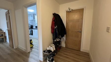 2 bedroom flat to rent - Photo 3