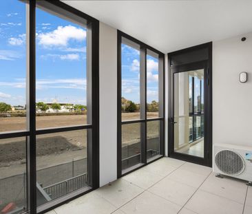 Elegant & Exquisite! - Photo 5