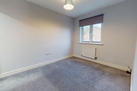 3 bedroom end of terrace house to rent - Photo 4