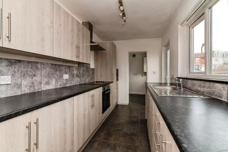 2 bedroom terraced house to rent - Photo 4