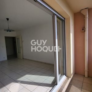 LOCATION d'un appartement de 2 pièces (55 m²) à BELLEVILLE EN BEAUJOLAIS - Photo 2