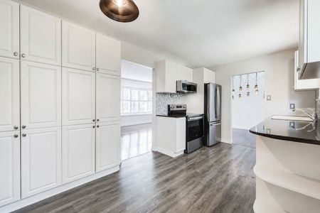 For Lease - 491 Maple Avenue, Oakville, Ontario - Photo 4