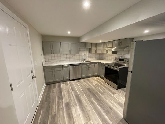 For Lease - 262 Annette Street Unit# Lower, Toronto, Ontario - Photo 1