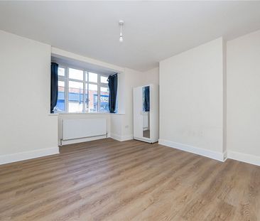 London Road, Isleworth, Middlesex, TW7 - Photo 3