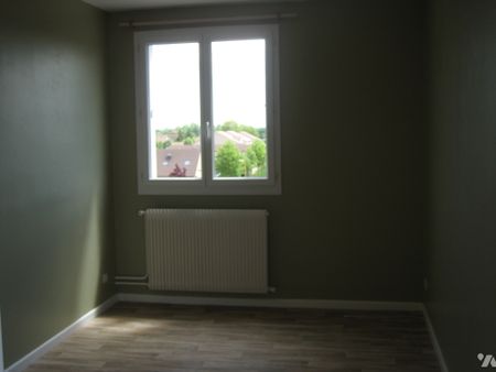 F4- 6 RUE DU 8 MAI 1945 71380 ST MARCEL - Photo 2