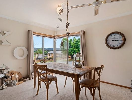 319 Chambers Avenue, East Albury NSW 2640 - House For Rent | Domain - Photo 1