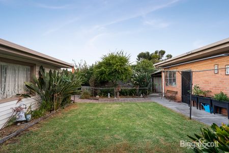 Livable Home on Spacious Block Next to Park! - Photo 2