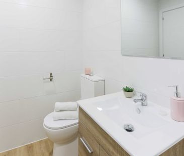 Large room in Ventura Rodríguez - Photo 5