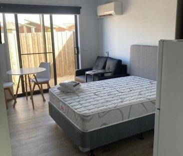 BRAND NEW STUDIO BEDSIT - Photo 1