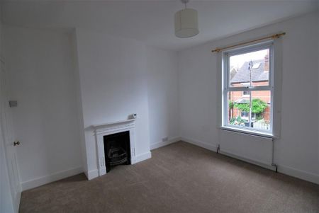 2 bedroom semi-detached house to rent - Photo 3