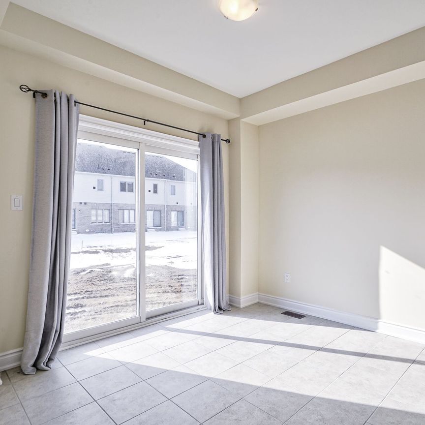 For Lease - 126 Lorne Thomas Place, New Tecumseth, Ontario - Photo 1